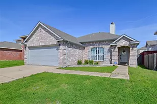 903 Gillon Dr, Arlington, TX 76001 - Photo 3