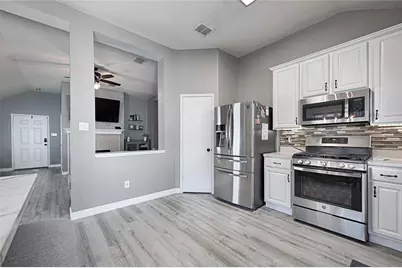 903 Gillon Drive, Arlington, TX 76001 - Photo 9