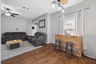 503 E Kaufman St, Mabank, TX 75147 - Photo 7