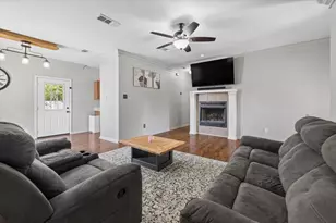 503 E Kaufman St, Mabank, TX 75147 - Photo 5