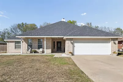 503 E Kaufman Street, Mabank, TX 75147 - Photo 1