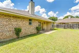 904 Vicksburg Ln, Burleson, TX 76028 - Photo 15