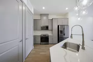 2700 Old Denton Rd, Carrollton, TX 75007 - Photo 7