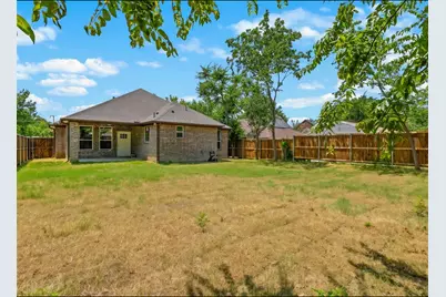820 N Wood Street, Denton, TX 76209 - Photo 9