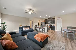 1405 Kite St, DeSoto, TX 75115 - Photo 9