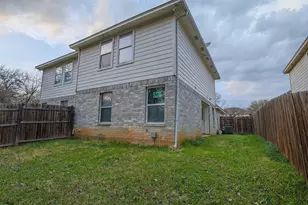 1208 Village Garden Dr, Azle, TX 76020 - Photo 3