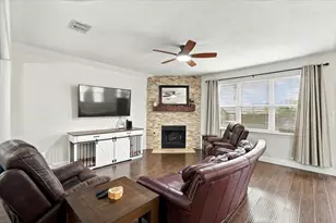 632 Montgomery Dr, Lake Dallas, TX 75065 - Photo 11
