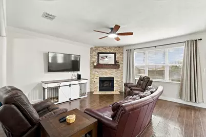 632 Montgomery Drive, Lake Dallas, TX 75065 - Photo 13