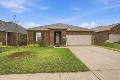 632 Montgomery Drive, Lake Dallas, TX 75065 - Photo 3
