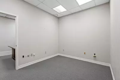 111 S Travis Street, Sherman, TX 75090 - Photo 7