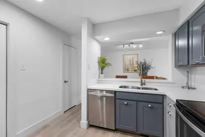 4777 Cedar Springs Road #2J, Dallas, TX 75219 - Photo 15