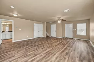 903 Dart Ct, Granbury, TX 76049 - Photo 9