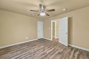 903 Dart Ct, Granbury, TX 76049 - Photo 11