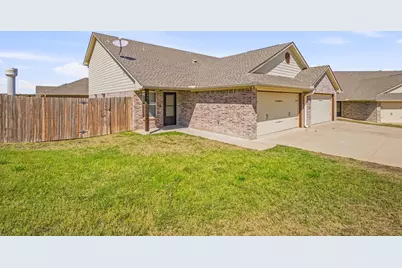 903 Dart Court, Granbury, TX 76049 - Photo 3