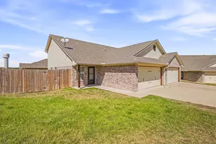 903 Dart Ct, Granbury, TX 76049 - Photo 3