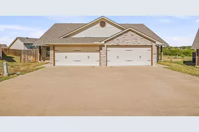 907 Dart Court, Granbury, TX 76049 - Photo 1