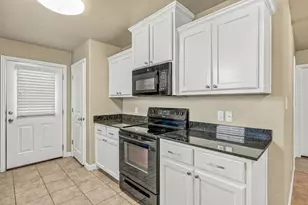 908 Dart Ct, Granbury, TX 76049 - Photo 13