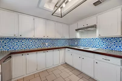 22 Spring Oaks Road, Burleson, TX 76028 - Photo 13