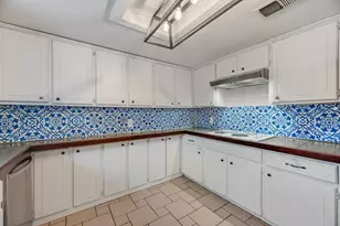 22 Spring Oaks Rd, Burleson, TX 76028 - Photo 13