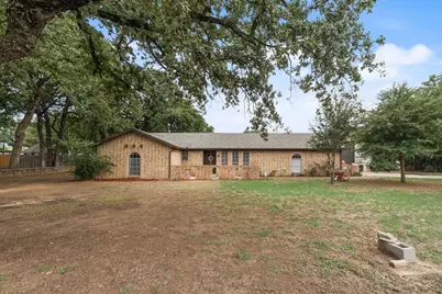 22 Spring Oaks Road, Burleson, TX 76028 - Photo 5