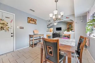 22 Spring Oaks Rd, Burleson, TX 76028 - Photo 11