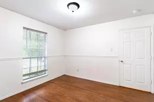 7921 Rattlers Ct, Arlington, TX 76002 - Photo 11