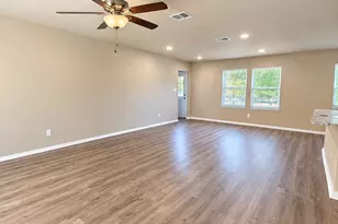 4729 Leonard St, Forest Hill, TX 76119 - Photo 3