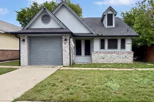 911 Gaynor Ave, Duncanville, TX 75137 - Photo 1