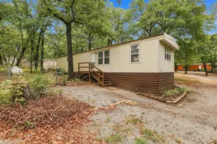 512 Mill Creek Resort Rd, Pottsboro, TX 75076 - Photo 1