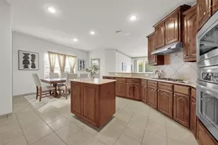 336 Gotland Dr, Grand Prairie, TX 75052 - Photo 11