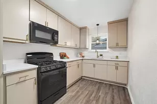 236 Charles St, DeSoto, TX 75115 - Photo 11