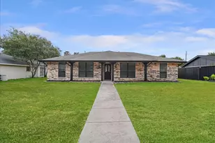236 Charles St, DeSoto, TX 75115 - Photo 1