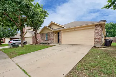 829 Santa Rosa Drive, Fort Worth, TX 76052 - Photo 3