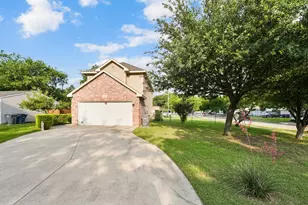 10015 Santa Garza Dr, Dallas, TX 75228 - Photo 5