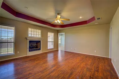 6910 Sayle Street, Greenville, TX 75402 - Photo 5