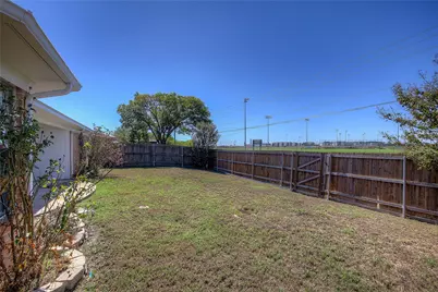 6910 Sayle Street, Greenville, TX 75402 - Photo 27