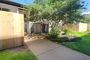 2627 Douglas Ave, Dallas, TX 75219 - Photo 15