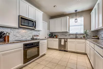 6504 Autumn Trail, The Colony, TX 75056 - Photo 3