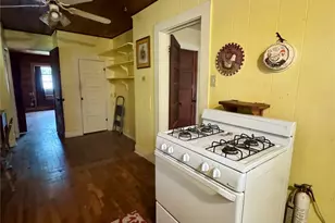 103 S Center St, Bonham, TX 75418 - Photo 13