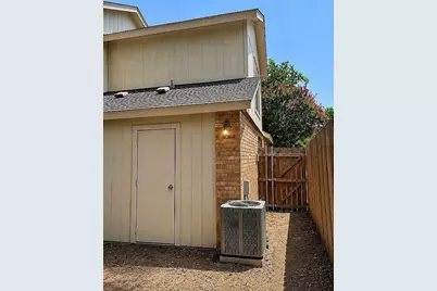 2322 Summer Place Drive, Arlington, TX 76014 - Photo 3