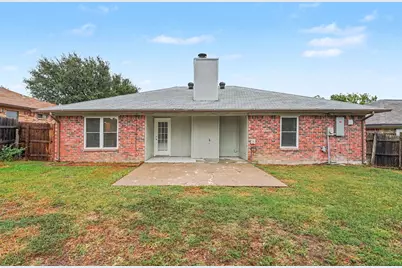 8237 Lara Lane, Watauga, TX 76148 - Photo 15