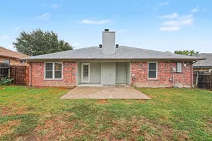 8237 Lara Ln, Watauga, TX 76148 - Photo 15