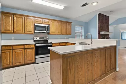 1412 Toplea Drive, Euless, TX 76040 - Photo 15