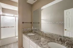 9017 Rodeo Dr, Irving, TX 75063 - Photo 23