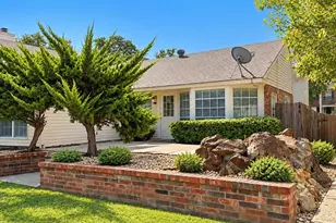 514 Briarcroft Dr, Grapevine, TX 76051 - Photo 3