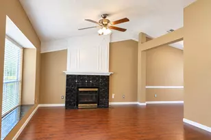 514 Briarcroft Dr, Grapevine, TX 76051 - Photo 11