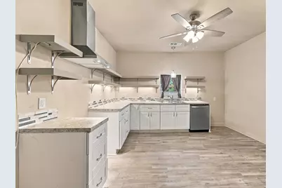 207 N Oneil Street, Alvord, TX 76225 - Photo 5