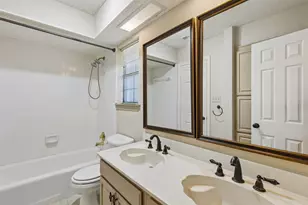 2924 Cambridgeshire Dr, Carrollton, TX 75007 - Photo 29