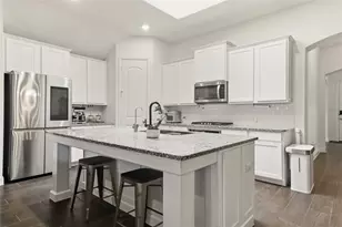 6152 Cobbetts Pond Ln, Fort Worth, TX 76179 - Photo 13