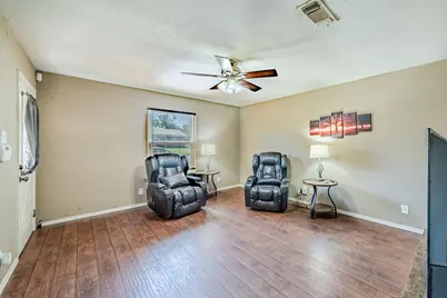 5211 Laurie Drive, Mineral Wells, TX 76067 - Photo 7